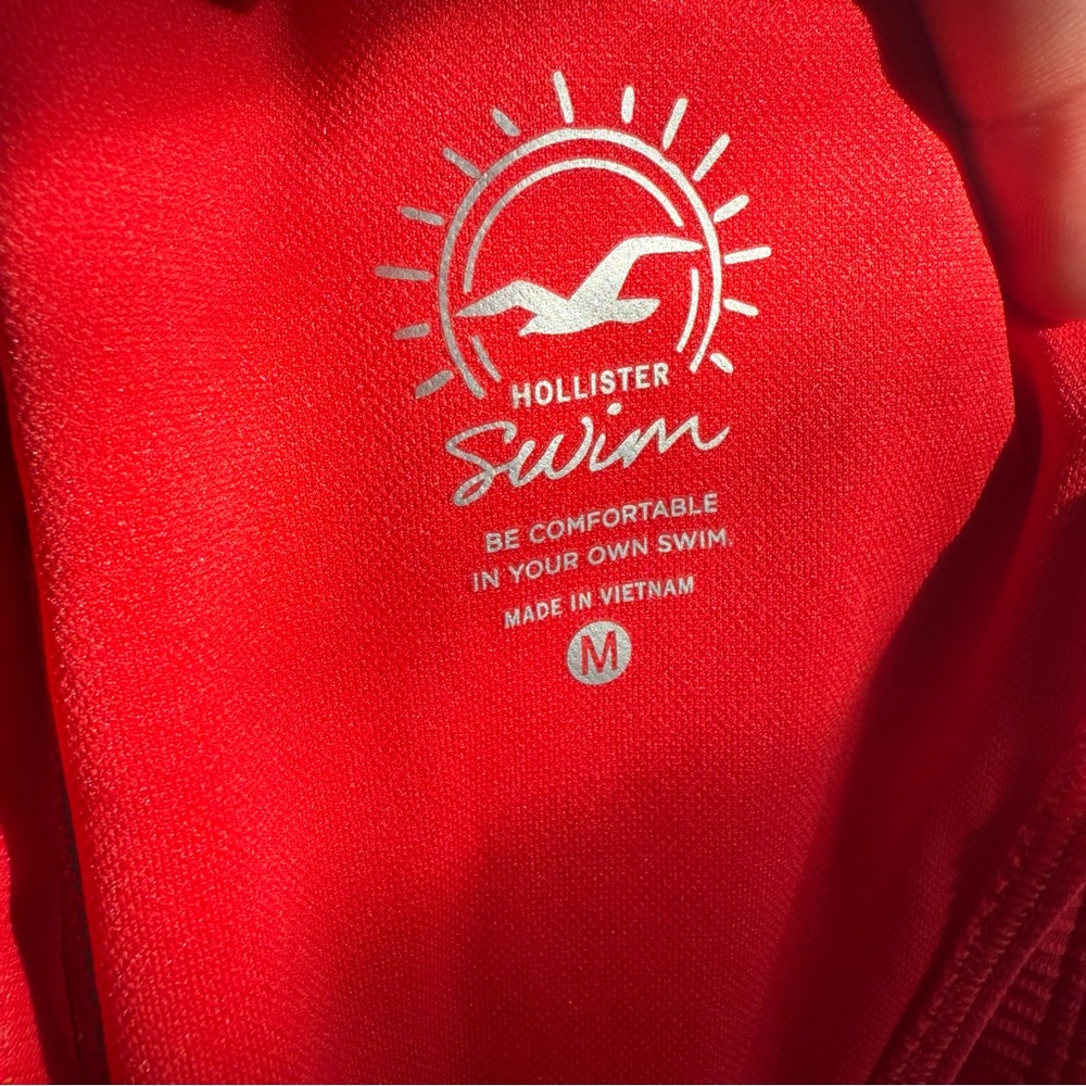 HOLLISTER - Red Ribbed Bikini Set - Picture 8 of 10